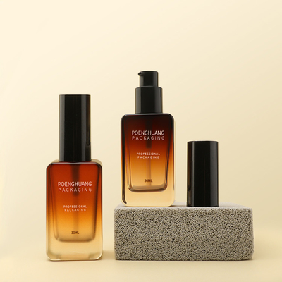 30ml Glass Foundation Bottle Gold Lotion Pump Kemasan Perawatan Kulit Persegi