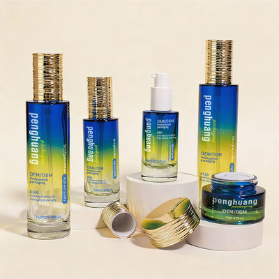 Logo khusus Botol kemasan plastik dengan berbagai ukuran dan opsi pencetakan yang dirancang untuk aplikasi kemasan kosmetik