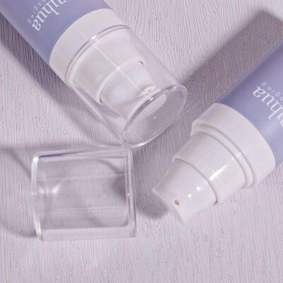 Botol Losion Plastik Daur Ulang dengan Pompa Tanpa Udara dan Tutup Ulir untuk Kemasan Serum Toner Kosmetik dan Pencetakan Logo Kustom