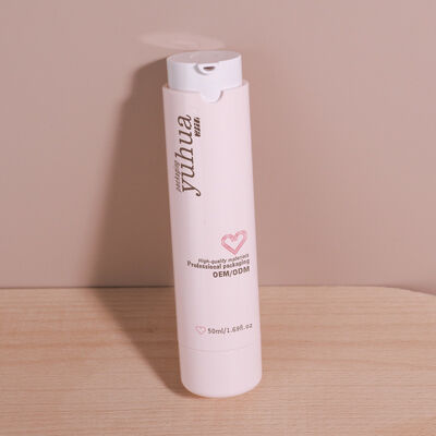 Botol lotion plastik tahan lama dengan pompa tanpa udara dan desain yang disesuaikan Ideal untuk kemasan kosmetik dan penyimpanan produk cair