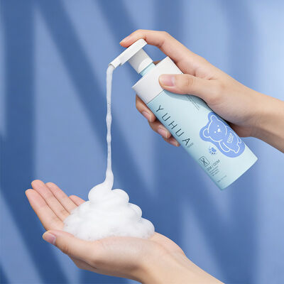 Busa Kemasan Plastik Botol Cocok untuk Produk Kosmetik Menampilkan Desain Tutup Ulir dan Kompatibilitas Sablon